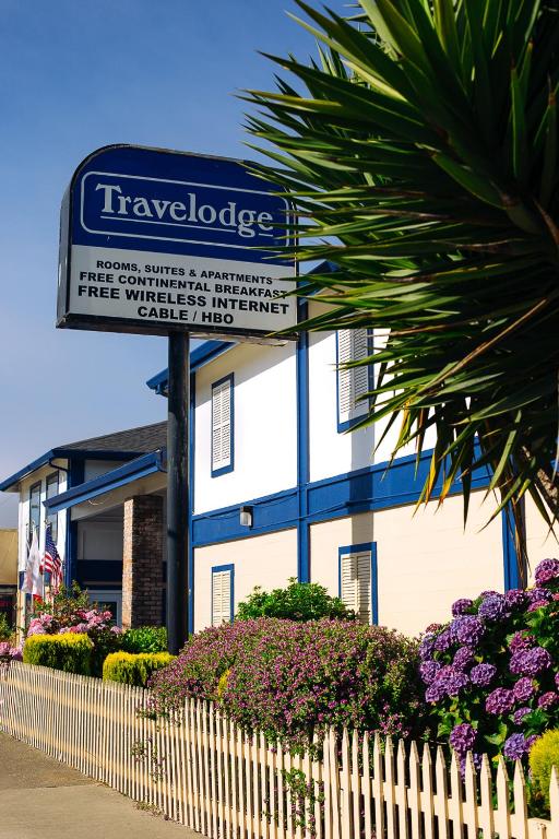 Travelodge by Wyndham Fort Bragg Main image 1